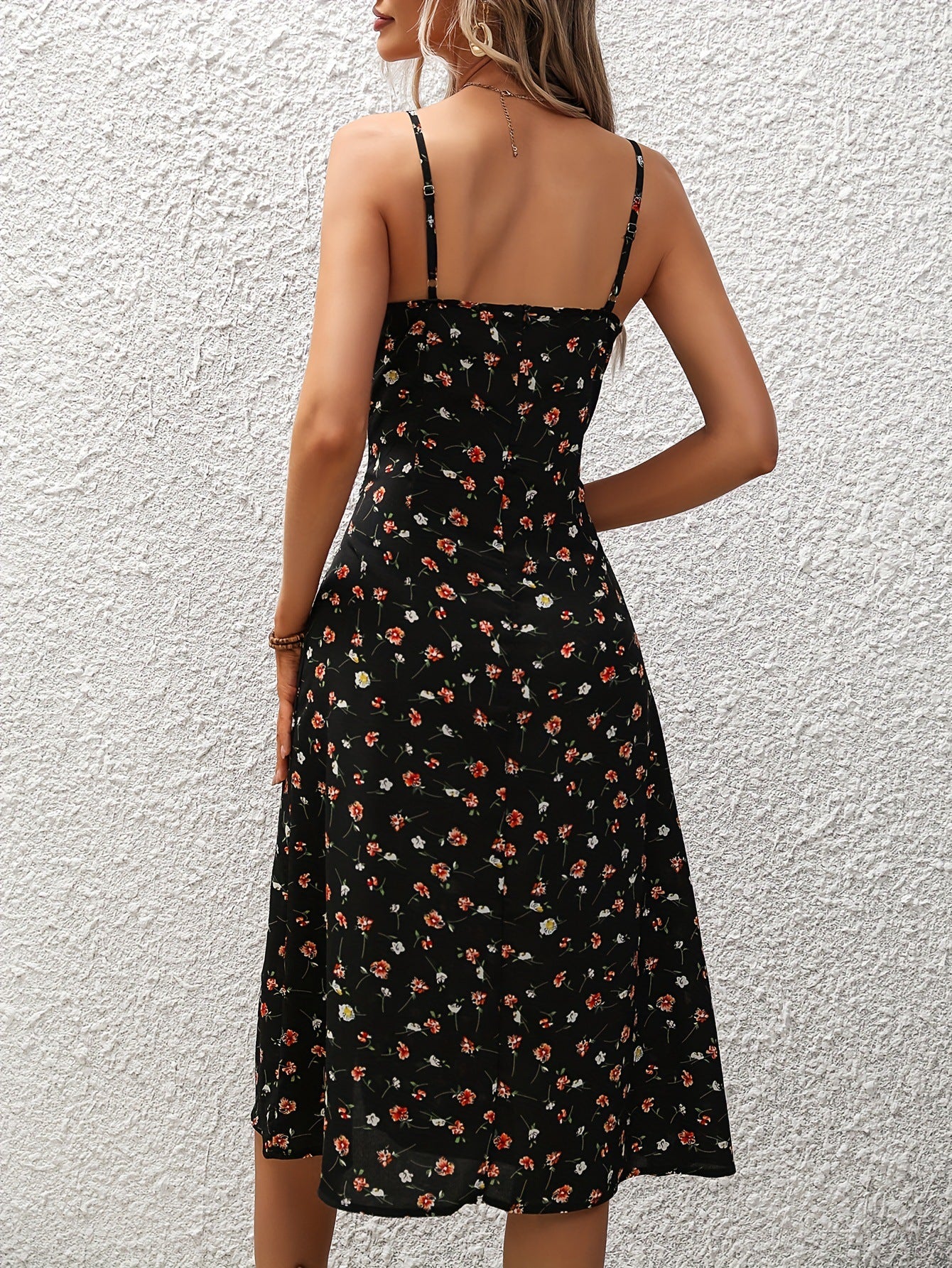 Satin-Maxikleid „Summer Blossom" – Florales Sommerkleid mit elegantem Schnitt