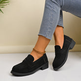 Close-up of CheapSeasons Wildleder-Look Loafer showing smooth suede-like texture and classic slip-on design for stylish everyday wear.