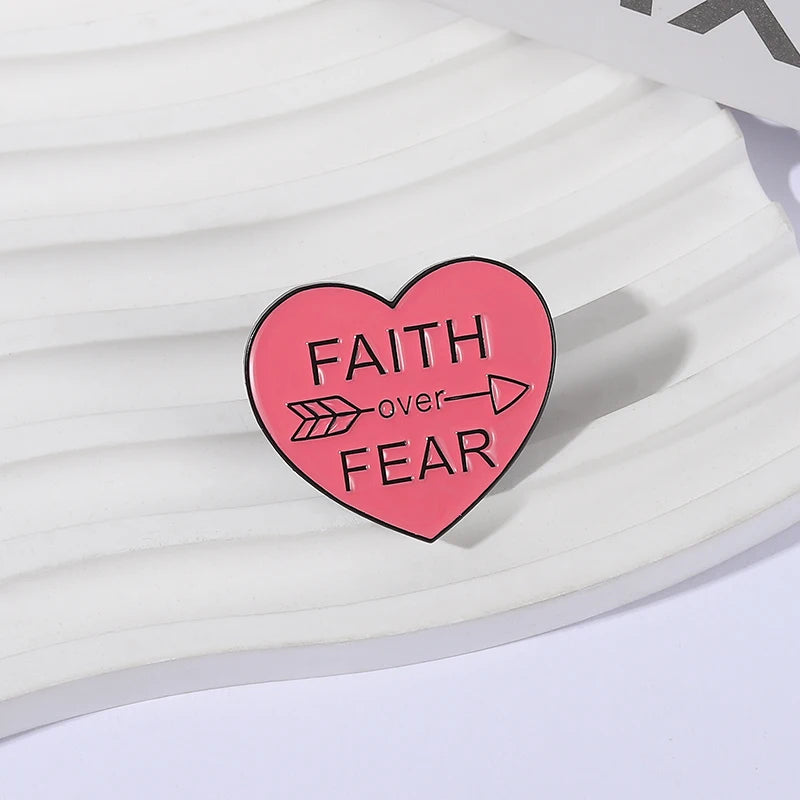 "Faith over Fear" Heart Brooch – Elegant enamel design as a symbol of courage and trust - CheapSeasons