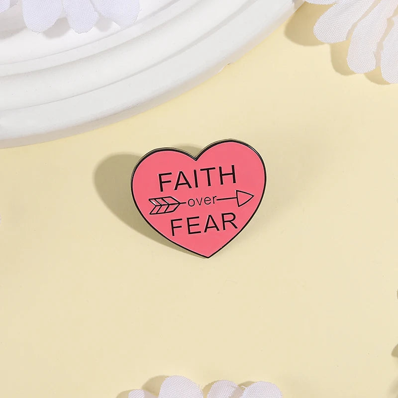 "Faith over Fear" Heart Brooch – Elegant enamel design as a symbol of courage and trust - CheapSeasons