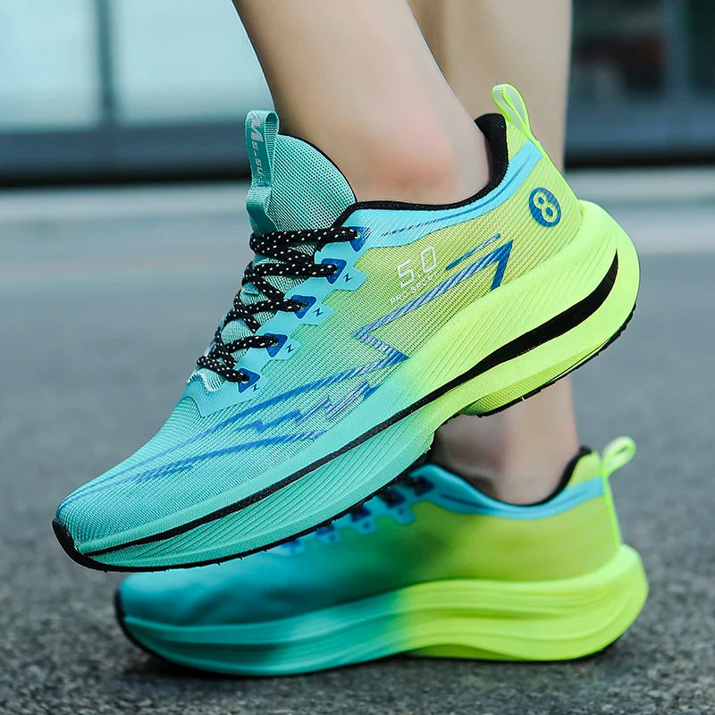 Ultra-lightweight sneakers in a vibrant design. Breathable, comfortable & true to size. Secure your new style highlight now! ✨ - CheapSeasons