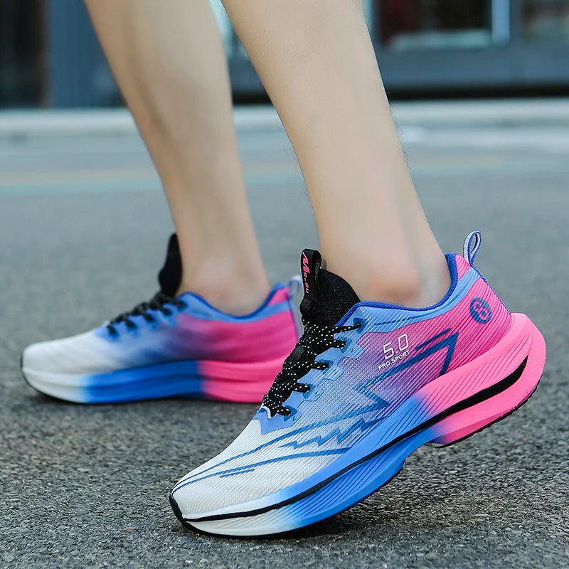 Ultra-lightweight sneakers in a vibrant design. Breathable, comfortable & true to size. Secure your new style highlight now! ✨ - CheapSeasons