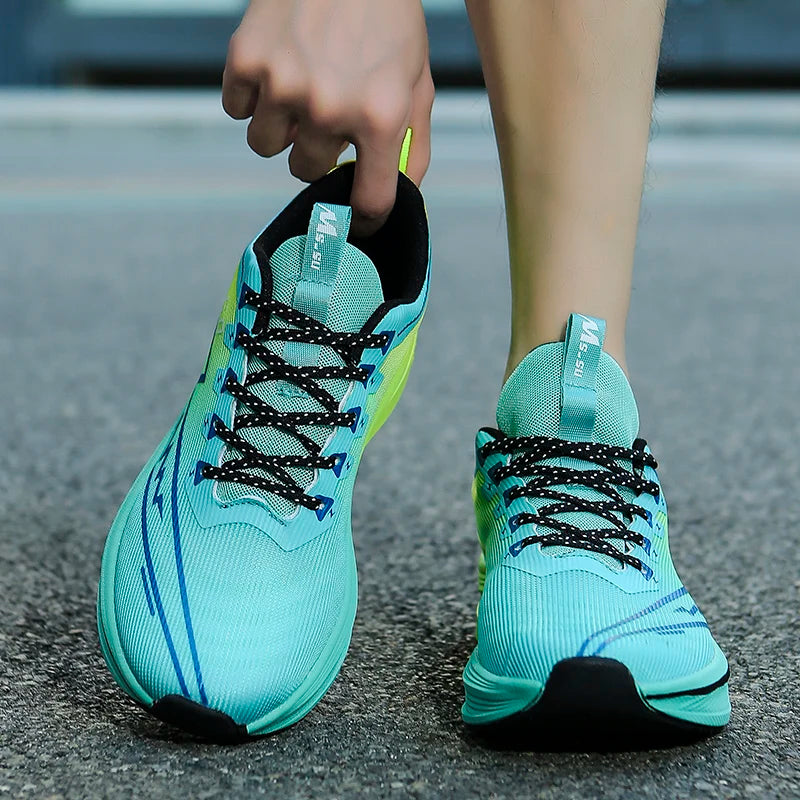 Ultra-lightweight sneakers in a vibrant design. Breathable, comfortable & true to size. Secure your new style highlight now! ✨ - CheapSeasons