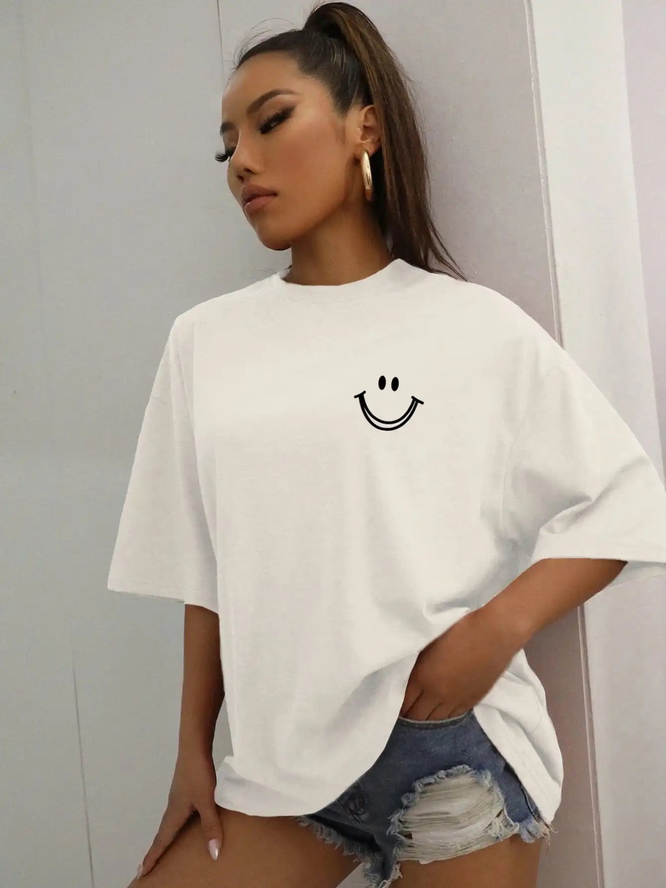 Happy Vibes Smiley T-Shirt – 100% cotton, relaxed fit & retro look - CheapSeasons