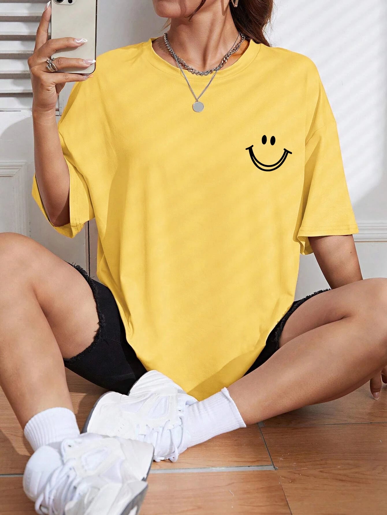 Happy Vibes Smiley T-Shirt – 100% cotton, relaxed fit & retro look - CheapSeasons