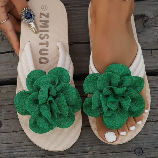CheapSeasons Blumen-Slides with large fabric flower, open-toe sandals featuring colorful floral embellishment, perfect for casual wear